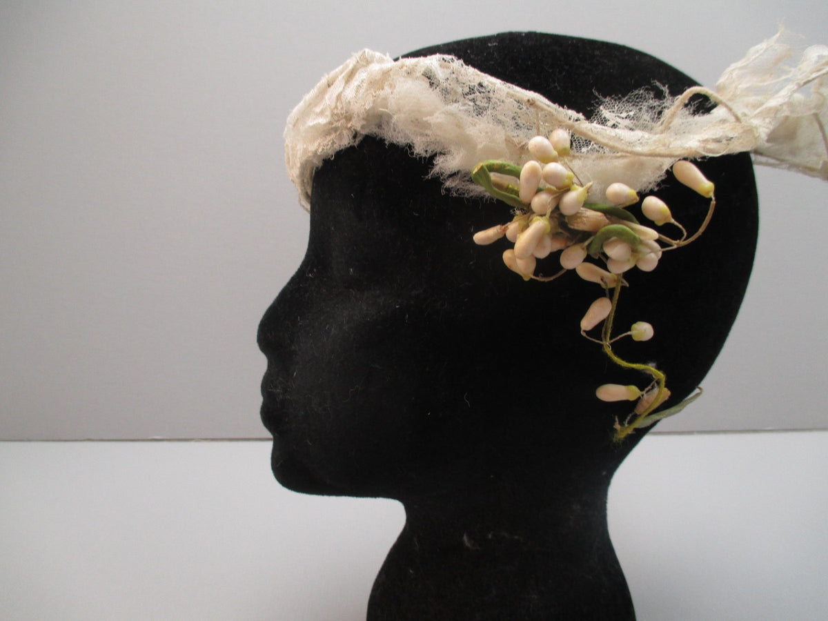 Vintage 1920s  Bridal Headpiece with small Wax Flowers and Beads Wax Flower Veil - Etsy main image 2