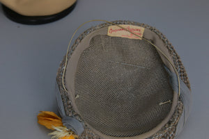 Vintage 40s tilt hat all original flowers feathers tilt band