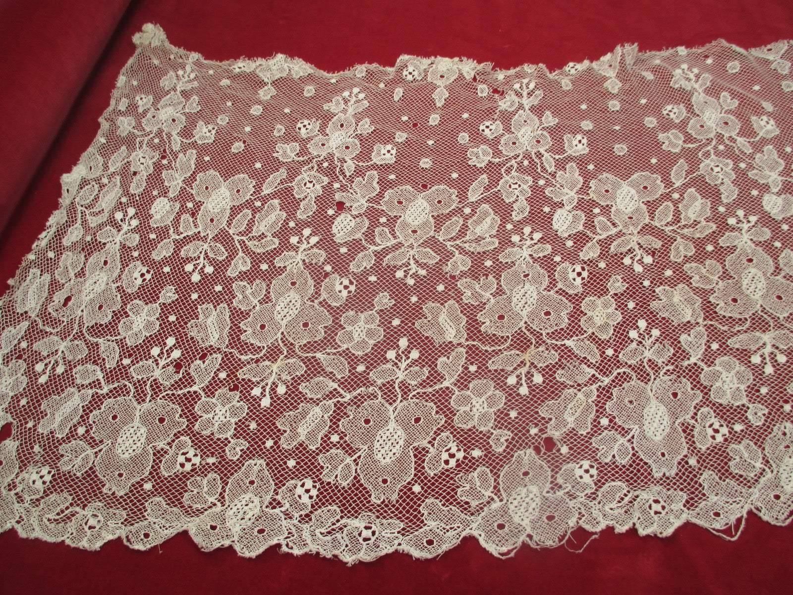 Antique Victorian floral lace remnant