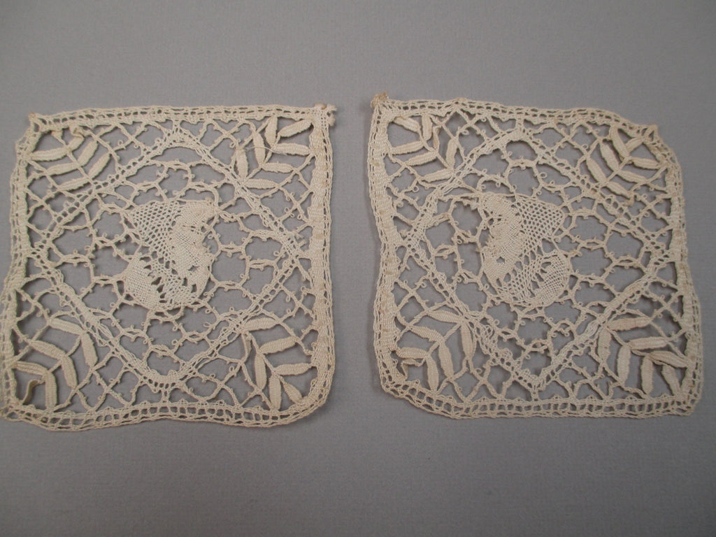 Antique Victorian set of doilies 2 pc