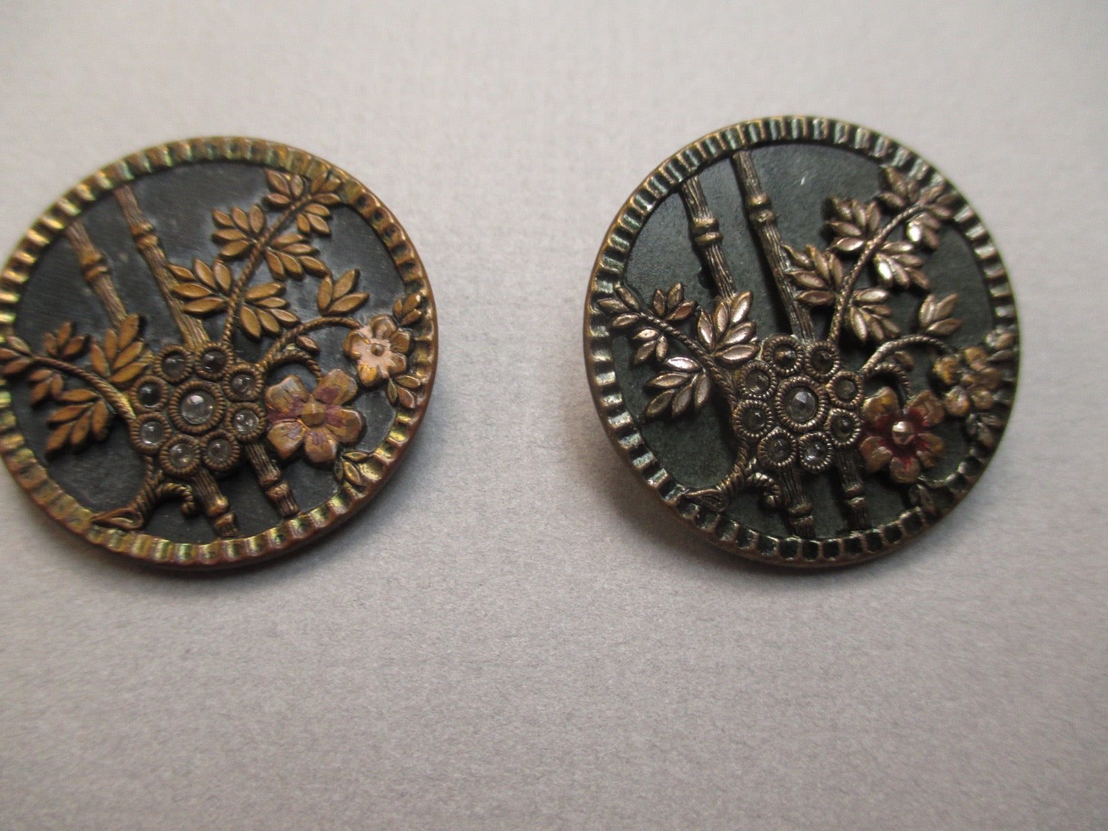 Antique Victorian Floral Metal Buttons Gold Tone