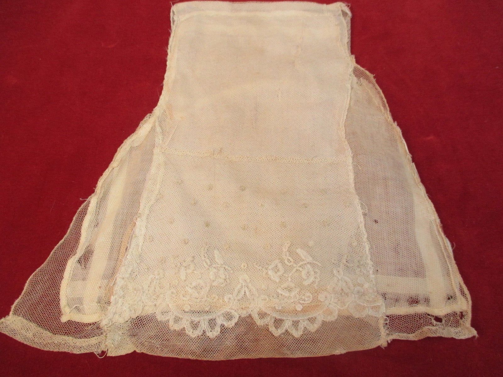 Antique Victorian Lace Remnant