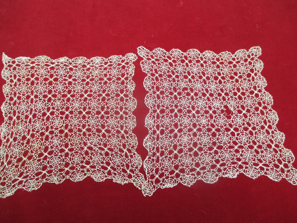 Antique Victorian set of doilies 2 pc