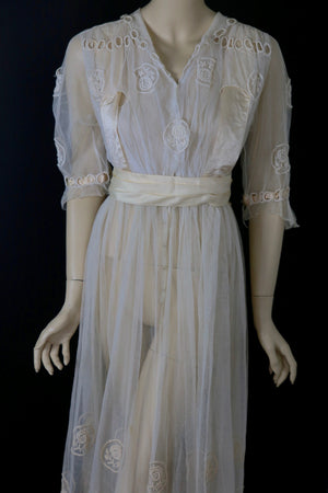 Antique Edwardian 1910's embroidered net tea gown bridal dress