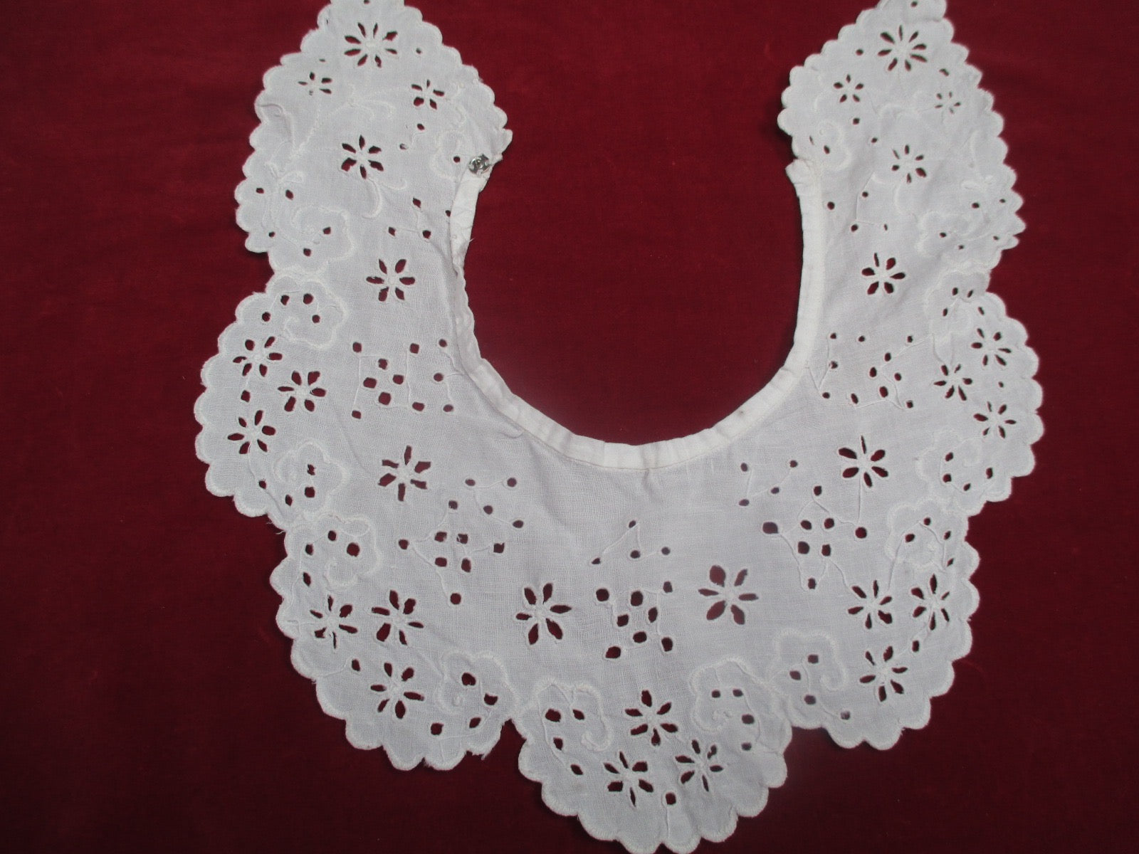 Antique Victorian Eyelet lace Collar