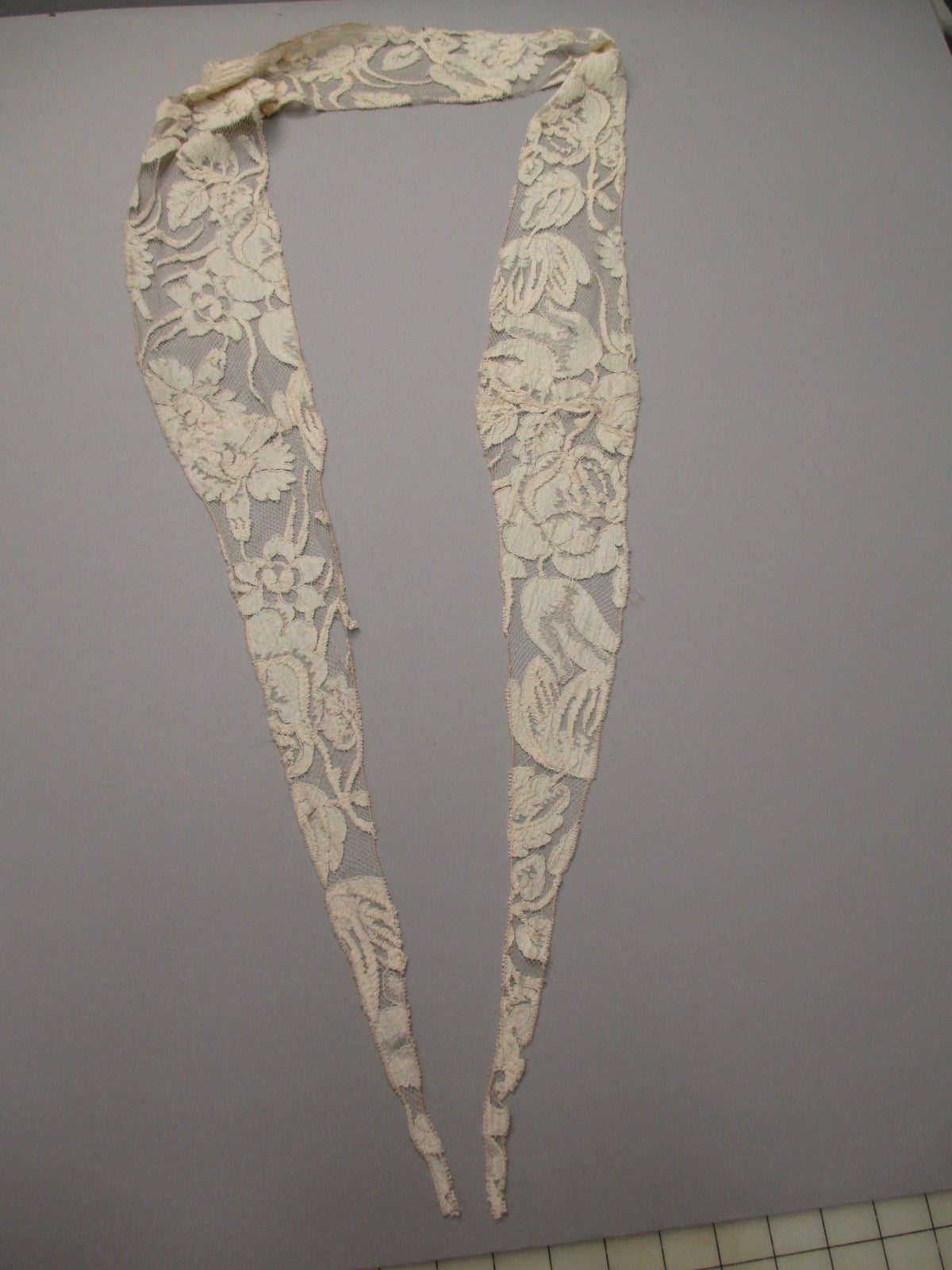 Victorian silk net antique lace collar