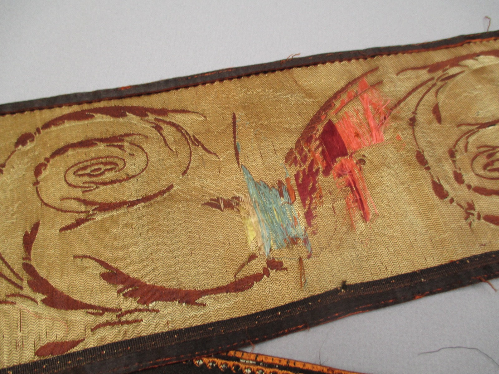 Antique Victorian Embroidered silk trim Bird of Paradise Motif 4 pc