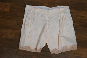 Vintage 20s ladies cotton chemise slip with matching pantaloons tap pants Italy