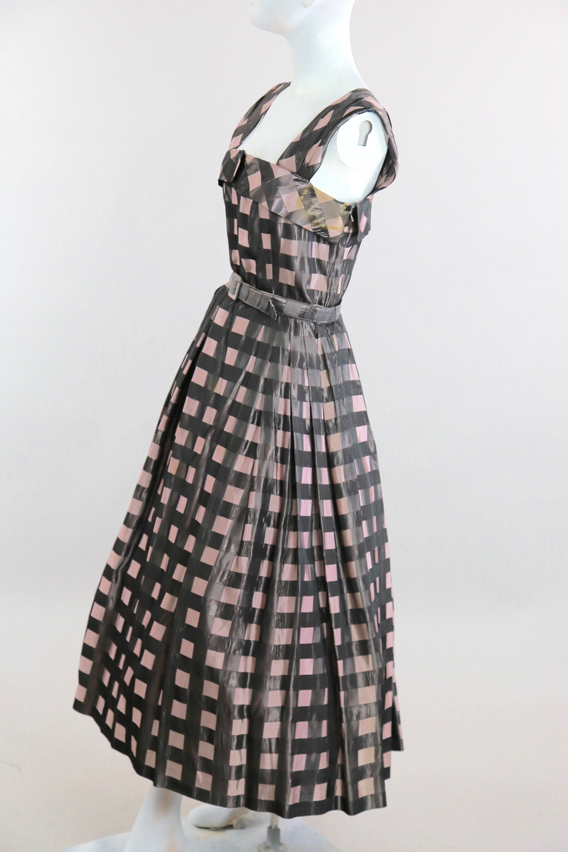 Vintage 50s 60s belted plaid pink black dress sundress swing dance rockabilly