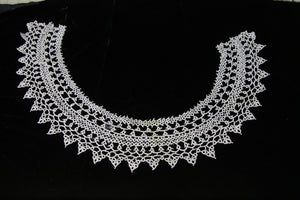 Vintage 20s white lace collar with hand tatting Early 20th C