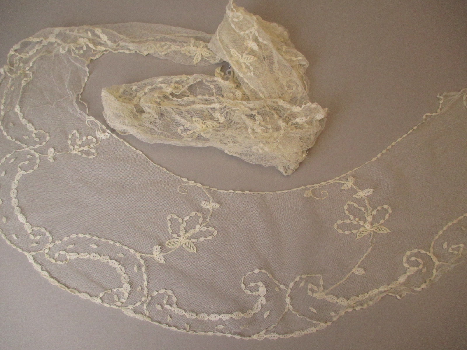 Antique Victorian Brussels Lace Circular Flounce