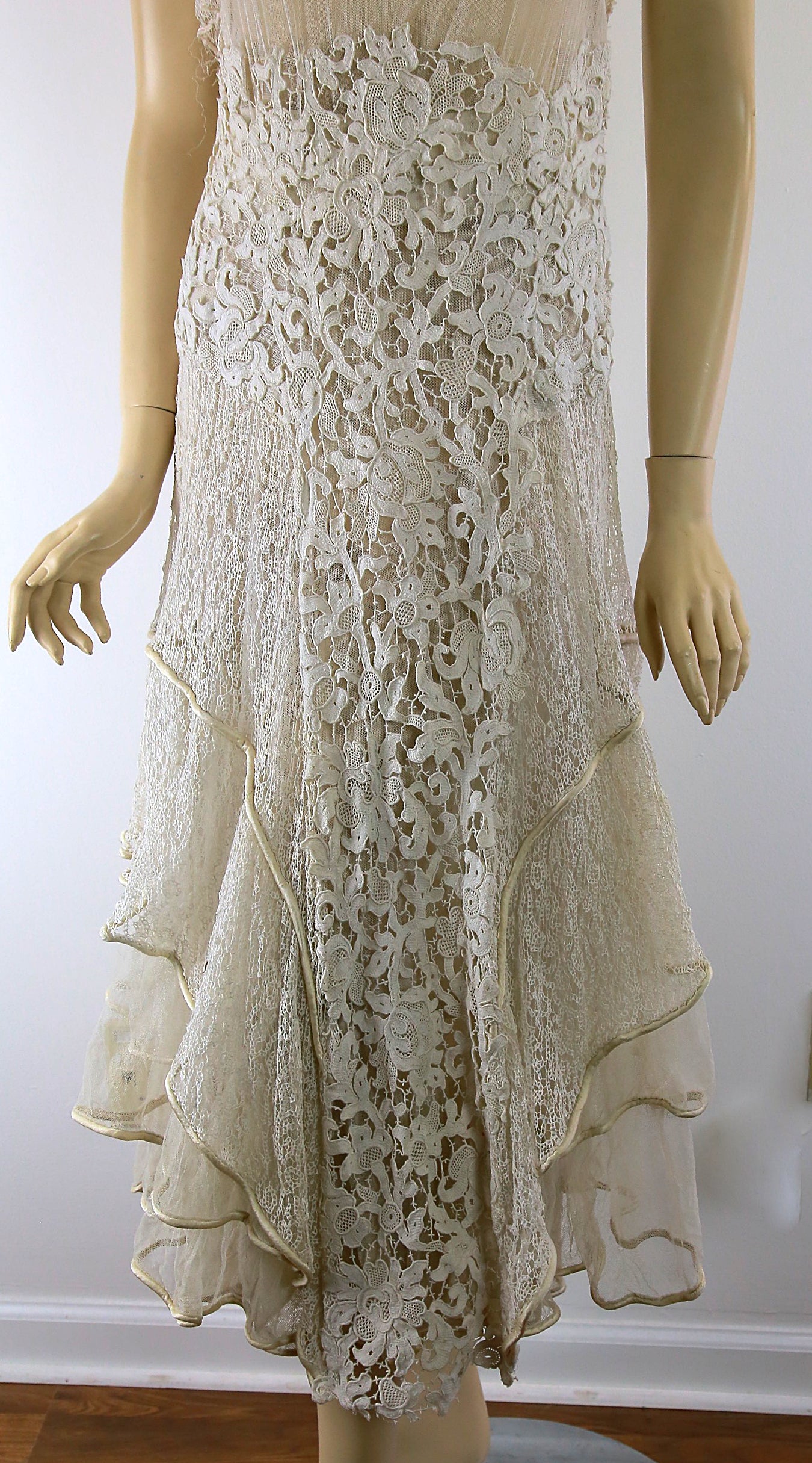 Vintage 20s Italian gros point lace wedding dress