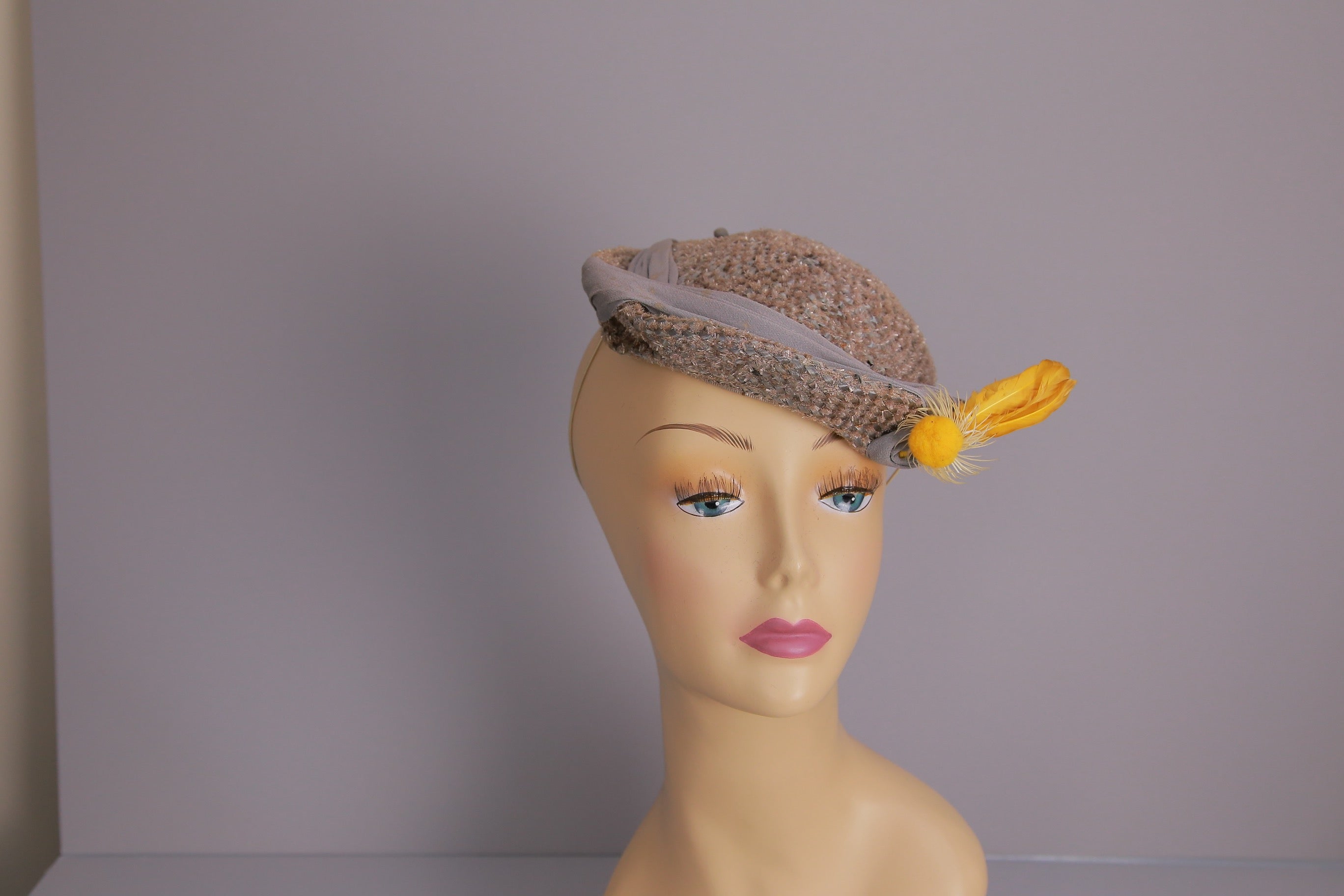 Vintage 40s tilt hat all original flowers feathers tilt band