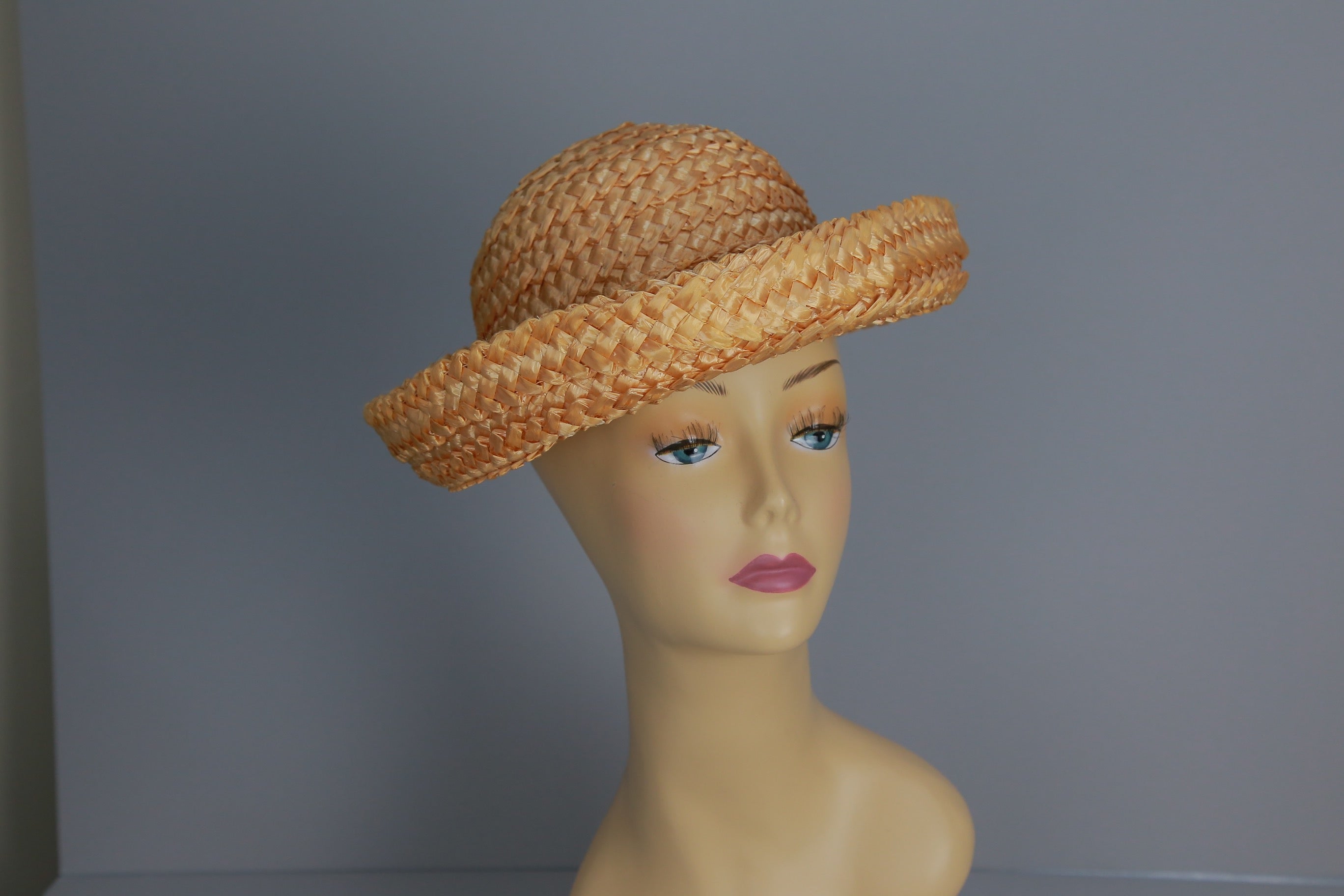 Vintage 60s Straw fashion brimmed hat
