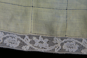 Antique Victorian openwork lace placemat