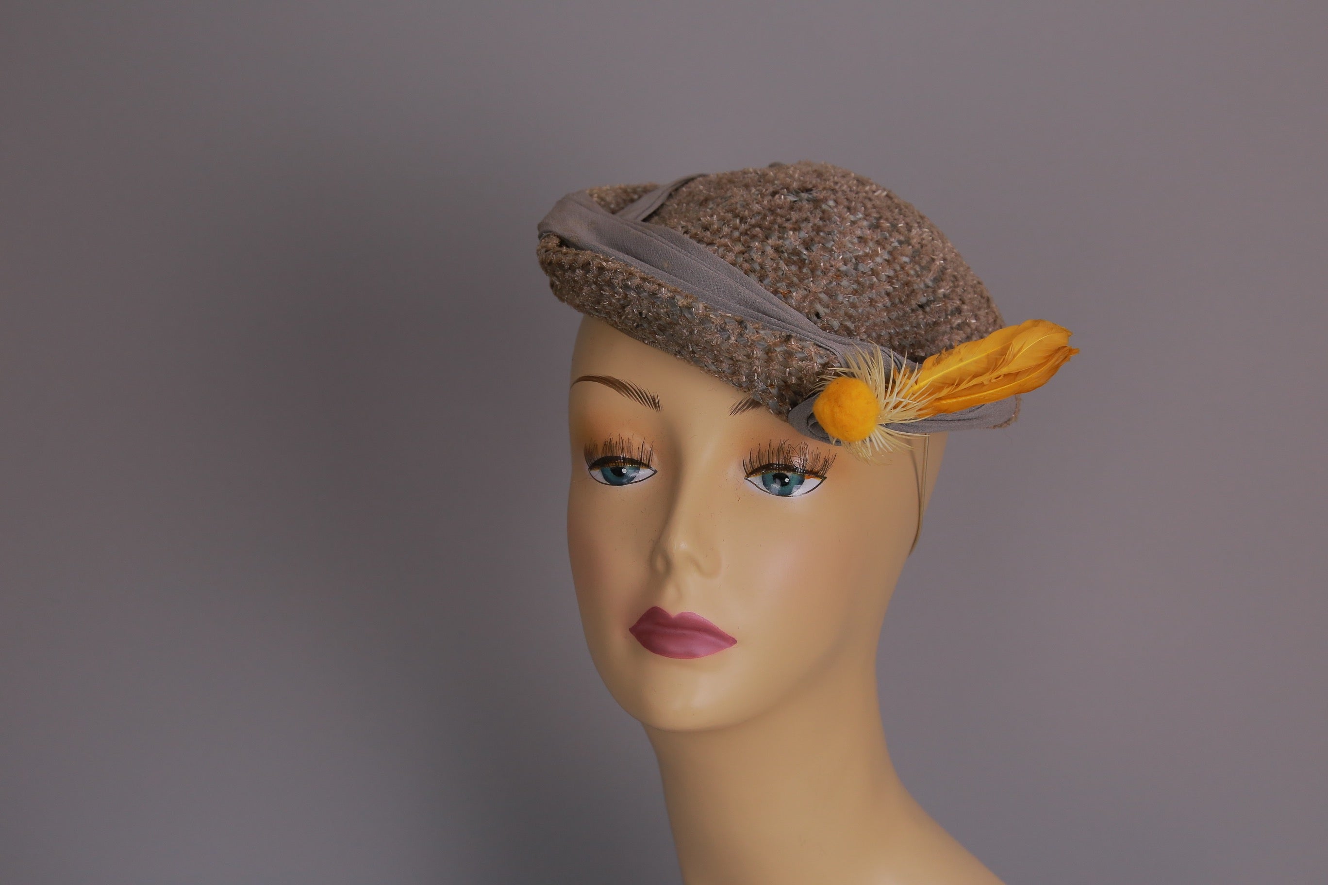 Vintage 40s tilt hat all original flowers feathers tilt band