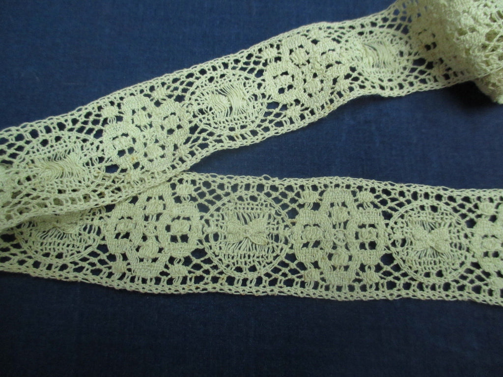 Antique Victorian Narrow cotton crochet trim