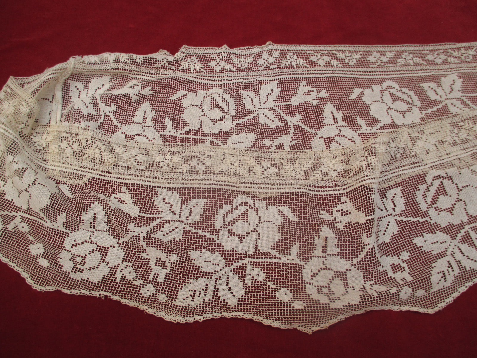 Antique Victorian Lace Petticoat Flounce